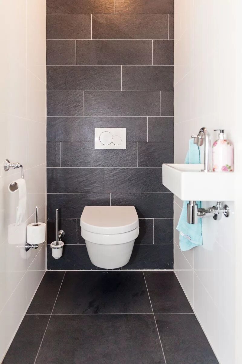 Плитка в туалете дизайн фото #Toilet #keramisch #keramiek #tegels #wandtegels #vloertegels #toilettegels #ant