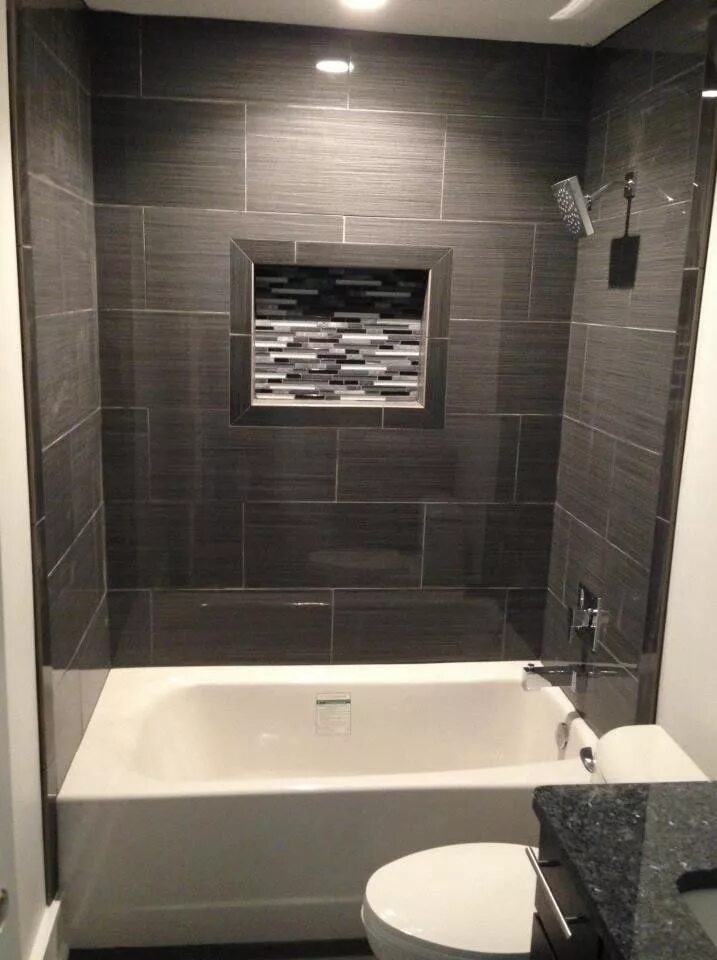 Плитка в ванной фото реальных квартир Image result for tiled tub surrounds pictures Office bathroom design, Bathroom t