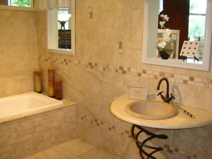Плитка в ванной комнате частного дома фото Decoracion baños pequeños y otras ideas a tu medida. Pequeños azulejos del baño,