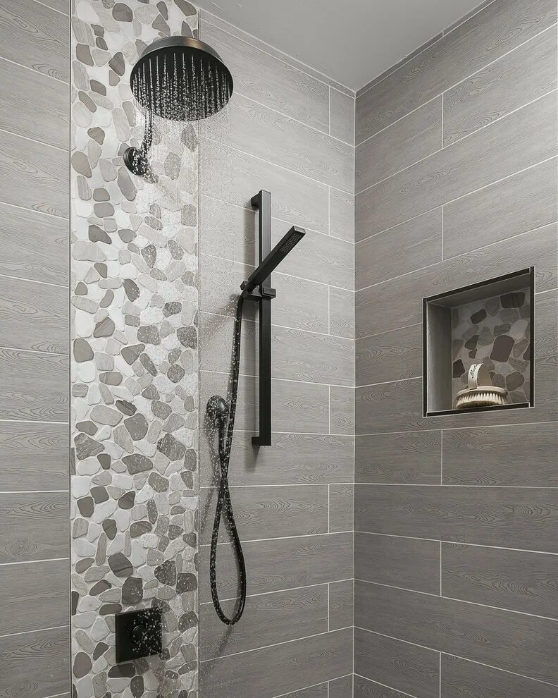 Плитка в ванной с душевой фото Adjustable Shower Fixtures - Неоклассика - Ванная комната - Сакраменто - от эксп