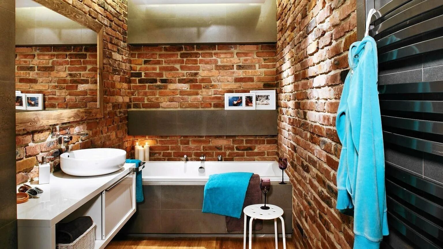 Плитка в ванной в стиле лофт Кирпич в ванной комнате фото Deco-Flat.ru