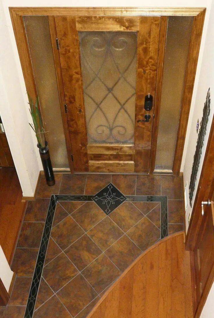 Плитка входной двери фото Custom Entryway Grand Foyer Floor Tile Medallion And Border, Laser-Etched Absolu