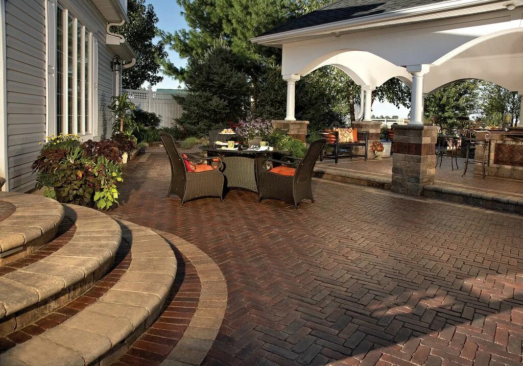 Плитка во дворе частного дома дизайн Copthorne outdoor retreat Patio, Patio design, Paver patio