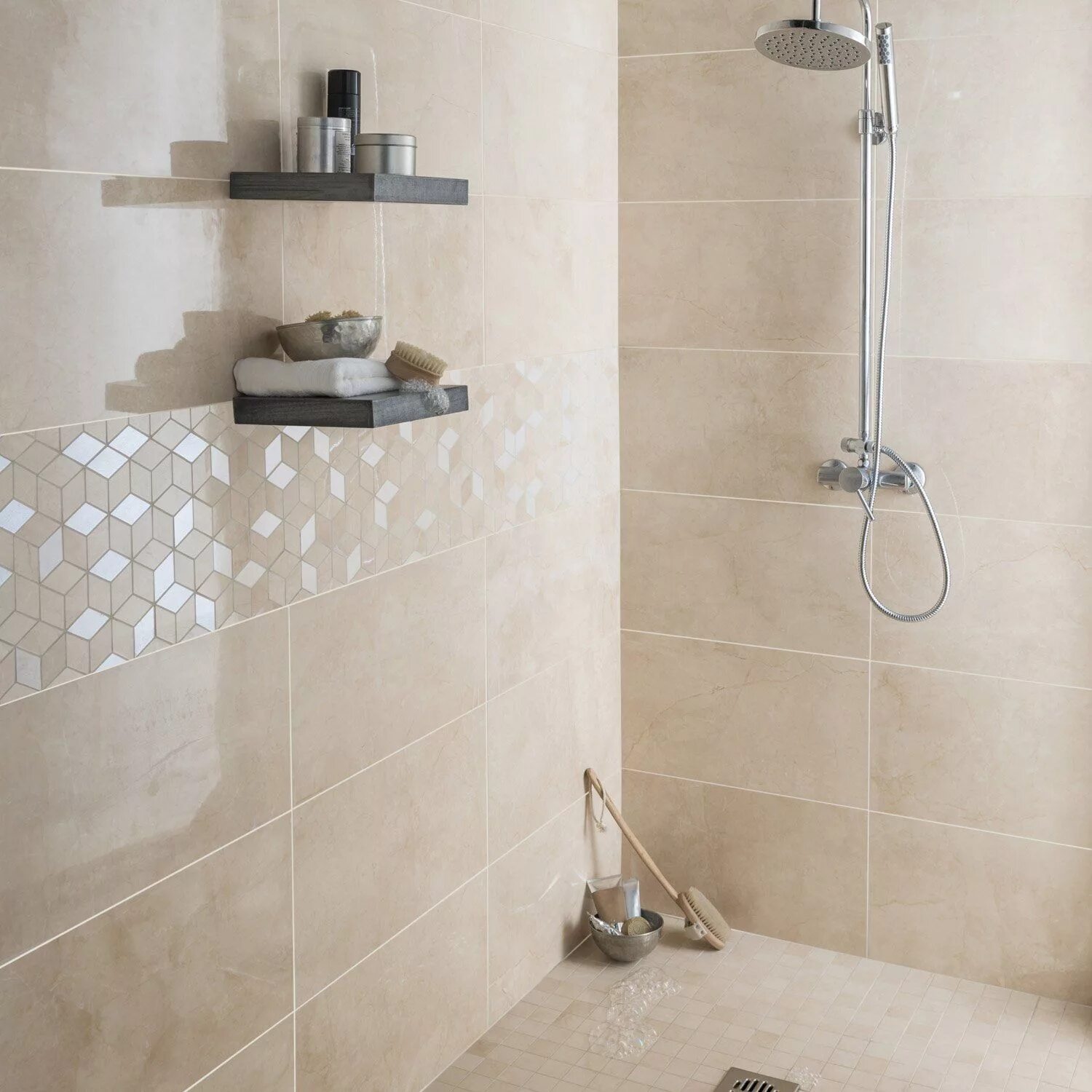 Плитки в ванную комнату фото леруа https://www.leroymerlin.fr/v3/p/produits/faience-mur-beige-murano-l-30-5-x-l-56-