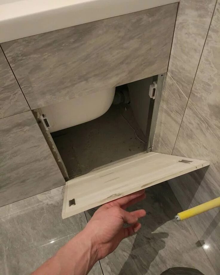 Плитку экран под ванной на магнит фото Укладка плитки в деталях (@instabur.pro) в Instagram: "Лючёк под ванной. Бюджетн