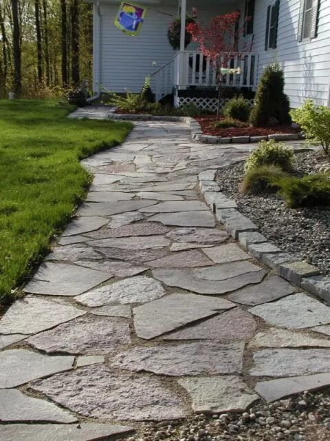 Плитняк на даче своими руками Flagstone path: help me understand base material/plants in gaps? Flagstone patio