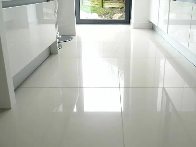 Плиты на пол фото BRILLIANT WHITE - HIGH GLOSS - PRE SEALED PORCELAIN WALL & FLOOR TILES - SAMPLE 
