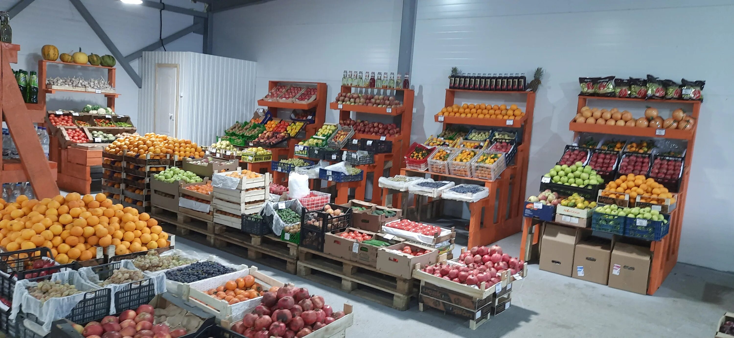 Плодово овощная база толевая ул 1 фото Фото: Плодово-овощная база, продуктовый рынок, ул. Автомобилистов, 8, Ульяновск 