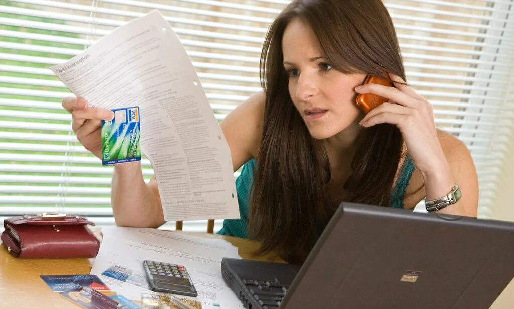 Плохая кредитная история фото Crackdown on rogue cold-calling credit firms to halt telephone loans scams