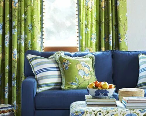 Плохо сочетаемые ткани фото Daily Dose of Design–Pattern Mixing Blue and green living room, Blue living room