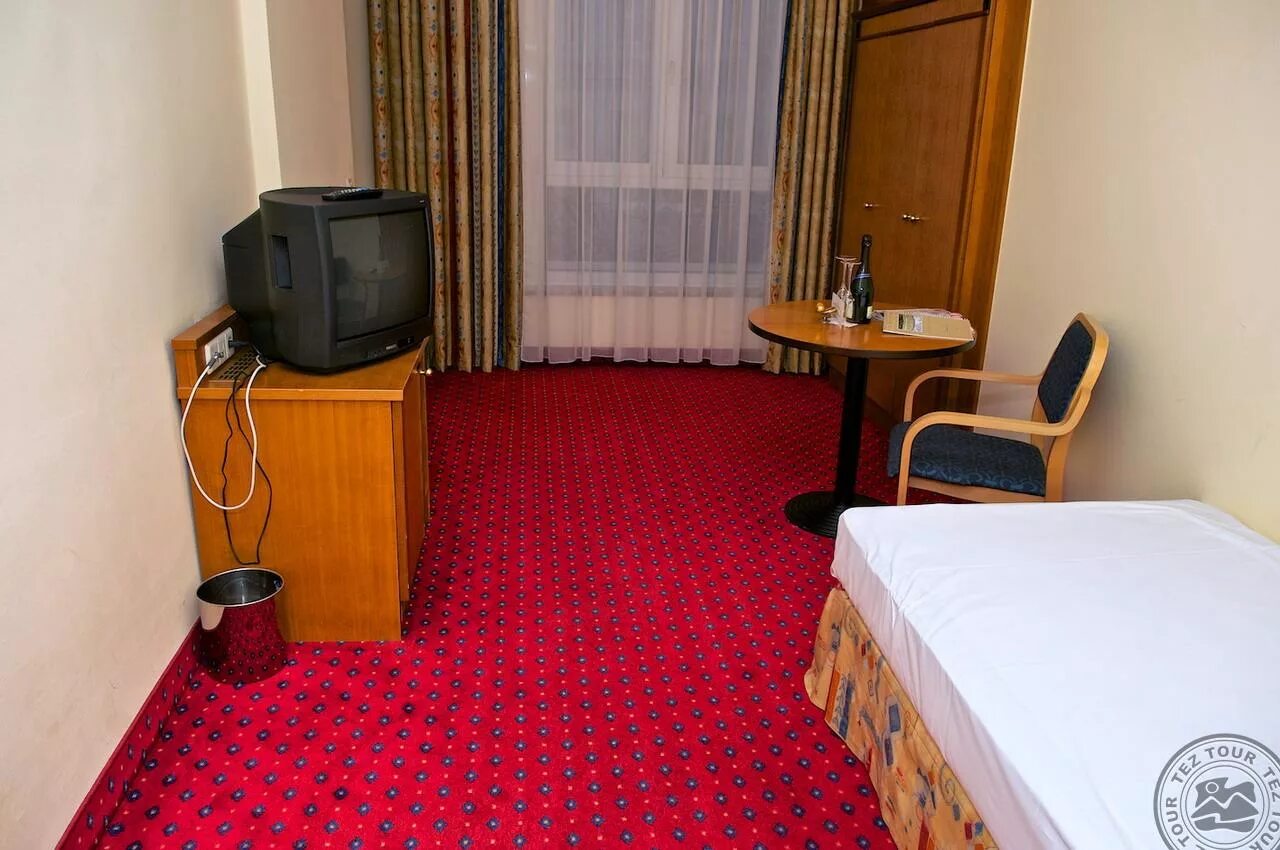 Плохой отель фото Отель ELISABETHPARK HOTEL (BAD GASTEIN) 4 * Бад-Гаcтайн - Австрия Отзывы, цены и