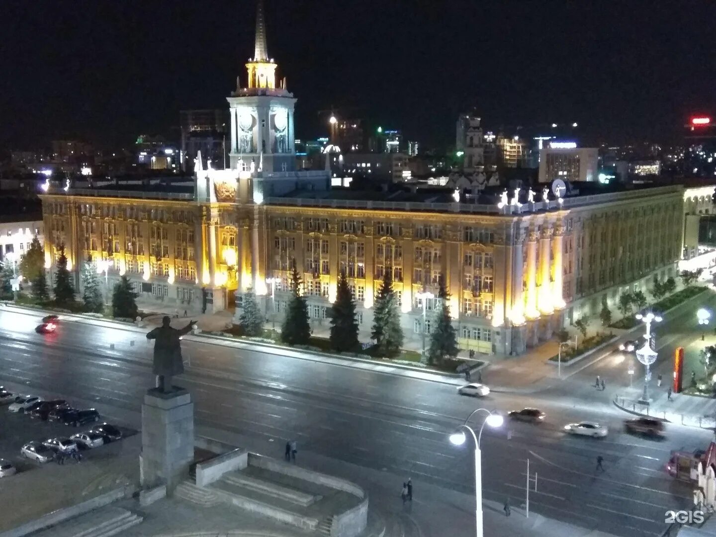 Площадь 1905 года в екатеринбурге фото Площадь 1905 года фото YugNash.ru