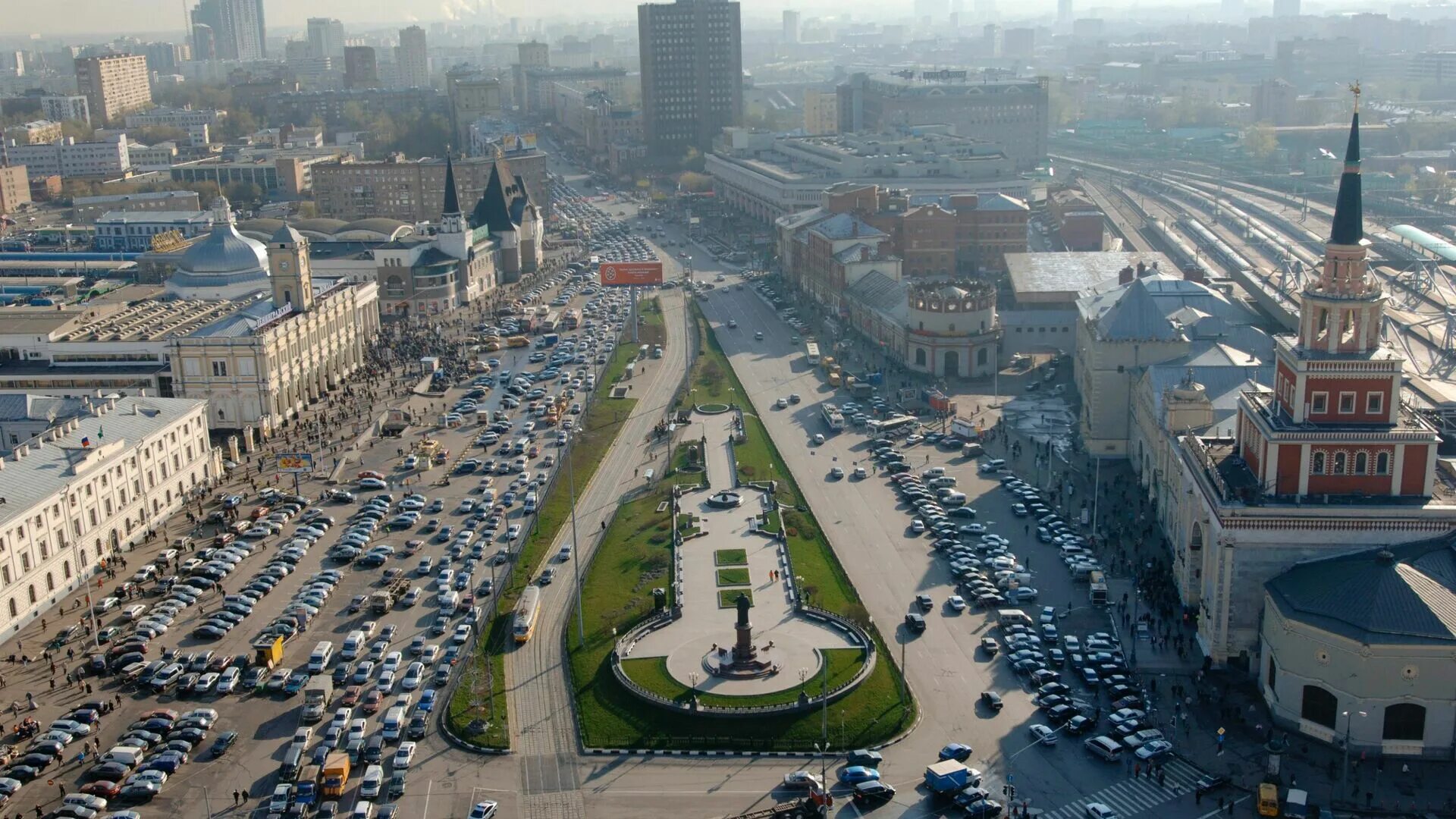Площадь 3 вокзалов фото Здание билетного агентства РЖД в центре Москвы купила "Городская среда" - Недвиж
