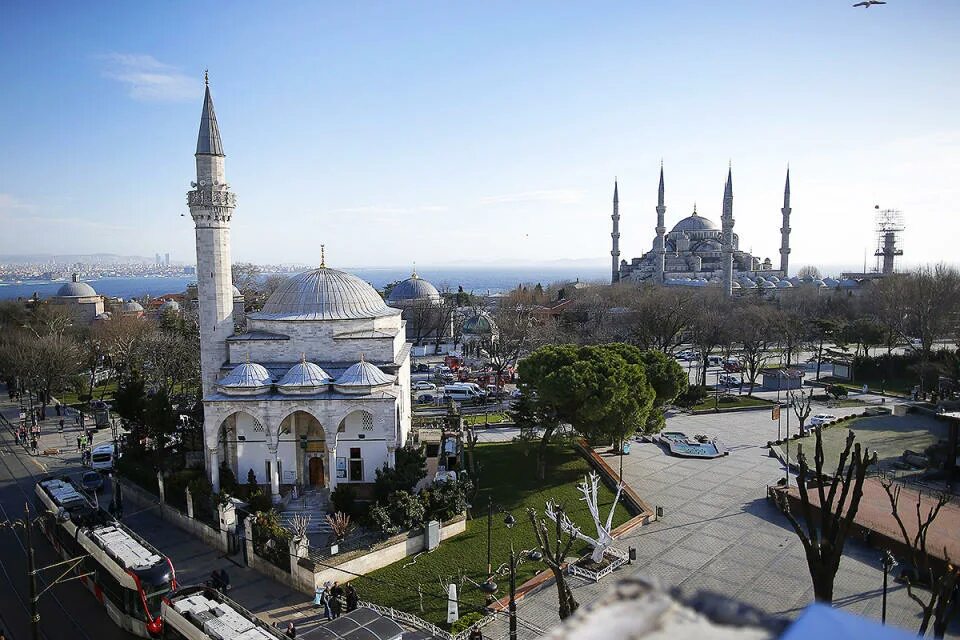 Площадь ахмеда в стамбуле фото 10 Dead, 15 Wounded in Istanbul Tourist District Explosion
