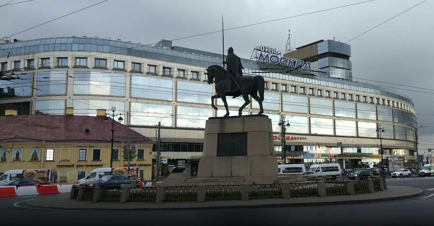 Площадь александра невского 1 фото Памятник Александру Невскому