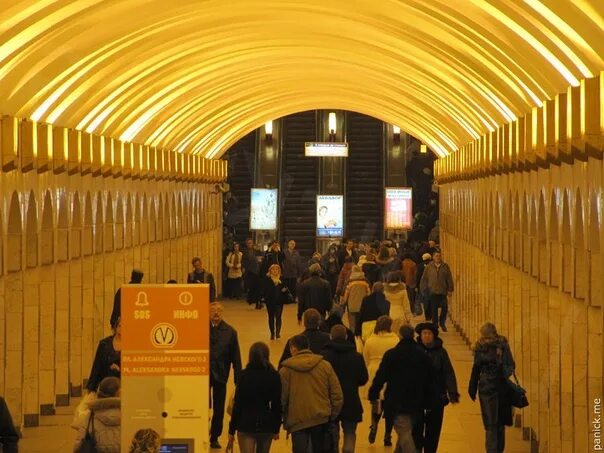 Площадь александра невского 2 фото Pedophile twice in four days raped 13-year-old schoolgirl in the subway of St. P