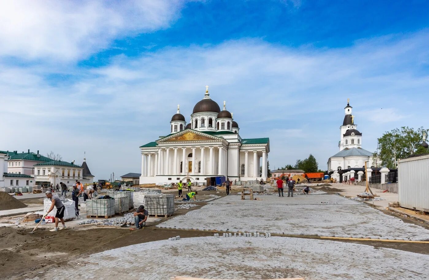 Площадь арзамас фото В Арзамасе начались работы по мощению Соборной площади и прилегающих территорий 