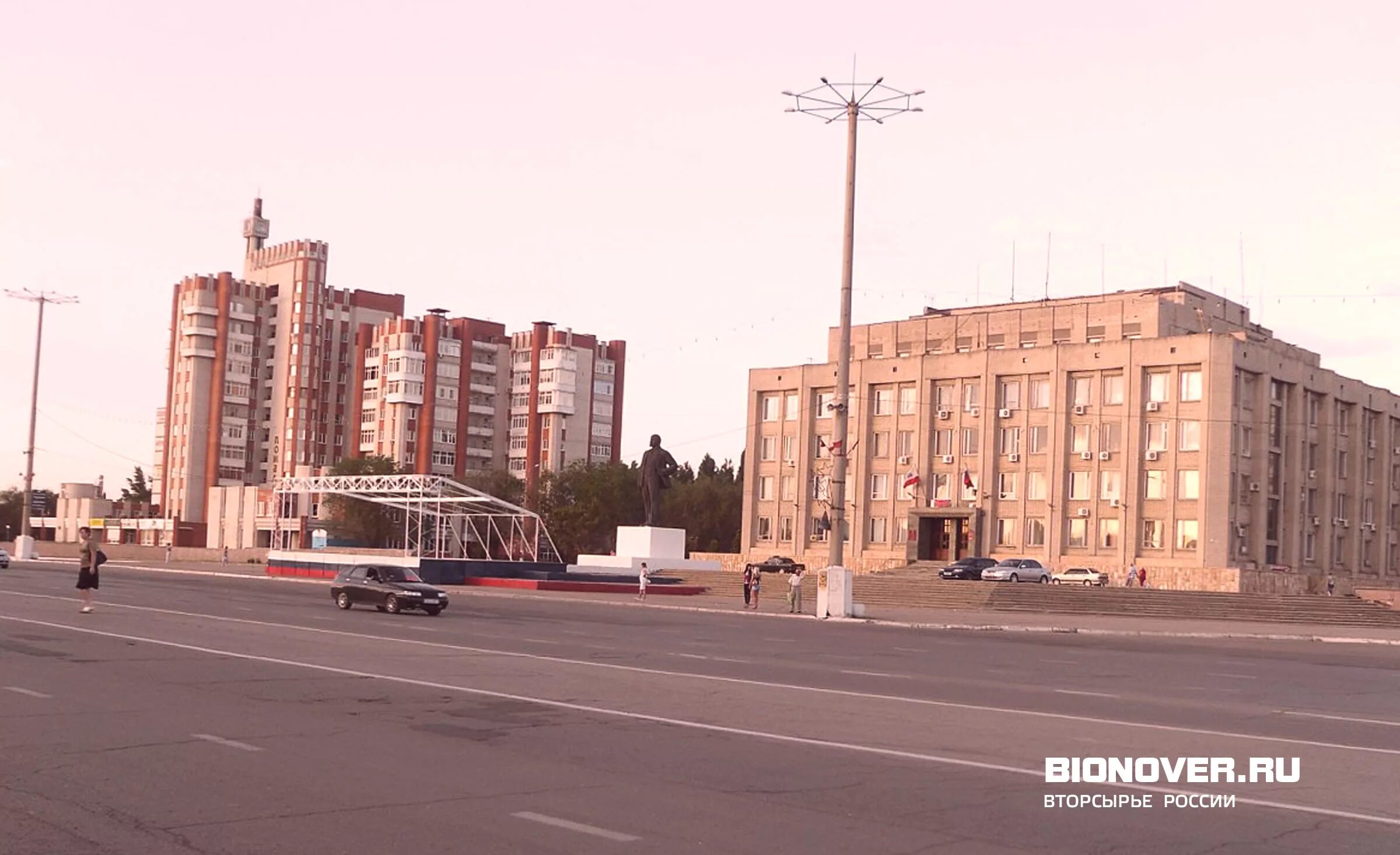 Площадь балаково фото Светотехнические маразмы, бессмысленные ап-/даунгрейды освещения и прочая боль н