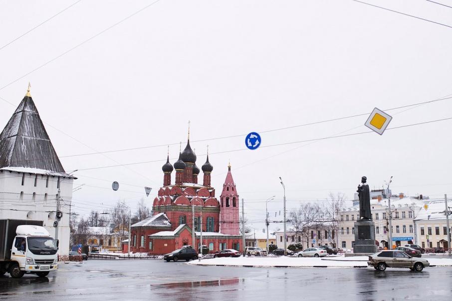 Площадь богоявления ярославль фото Холодно и ветрено: какая погода ждет ярославцев на следующей неделе - 11 ноября 