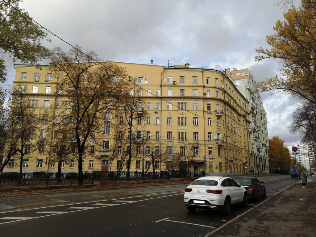 Площадь борьбы фото Роман Бориса Минаева о Марьиной роще выдвинули на премию "Большая книга"