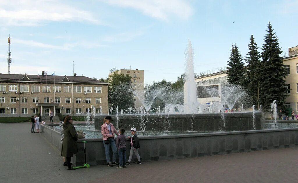 Площадь чайковский фото Городской фонтан, fountain, Perm Territory, Chaykovskiy, Karl Marx Square - Yand