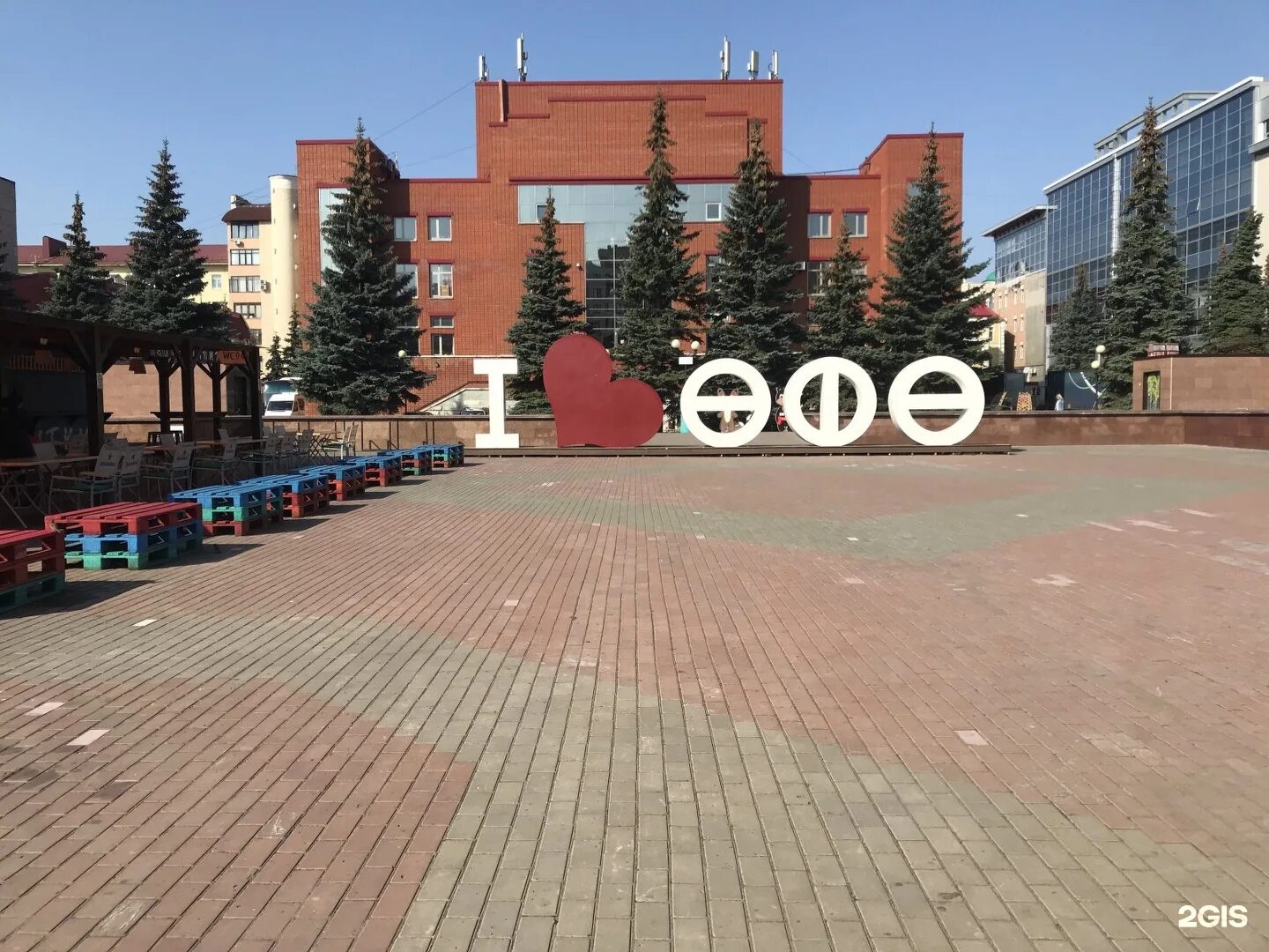 Площадь двух фонтанов уфа фото Площадь двух фонтанов уфа