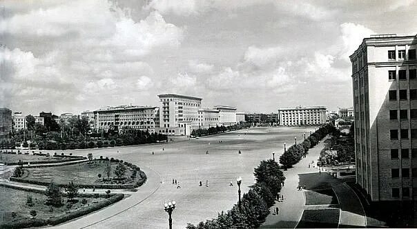 Площадь дзержинского фото Пам'ятники Харкова Monuments in Kharkiv Page 23 SkyscraperCity Forum