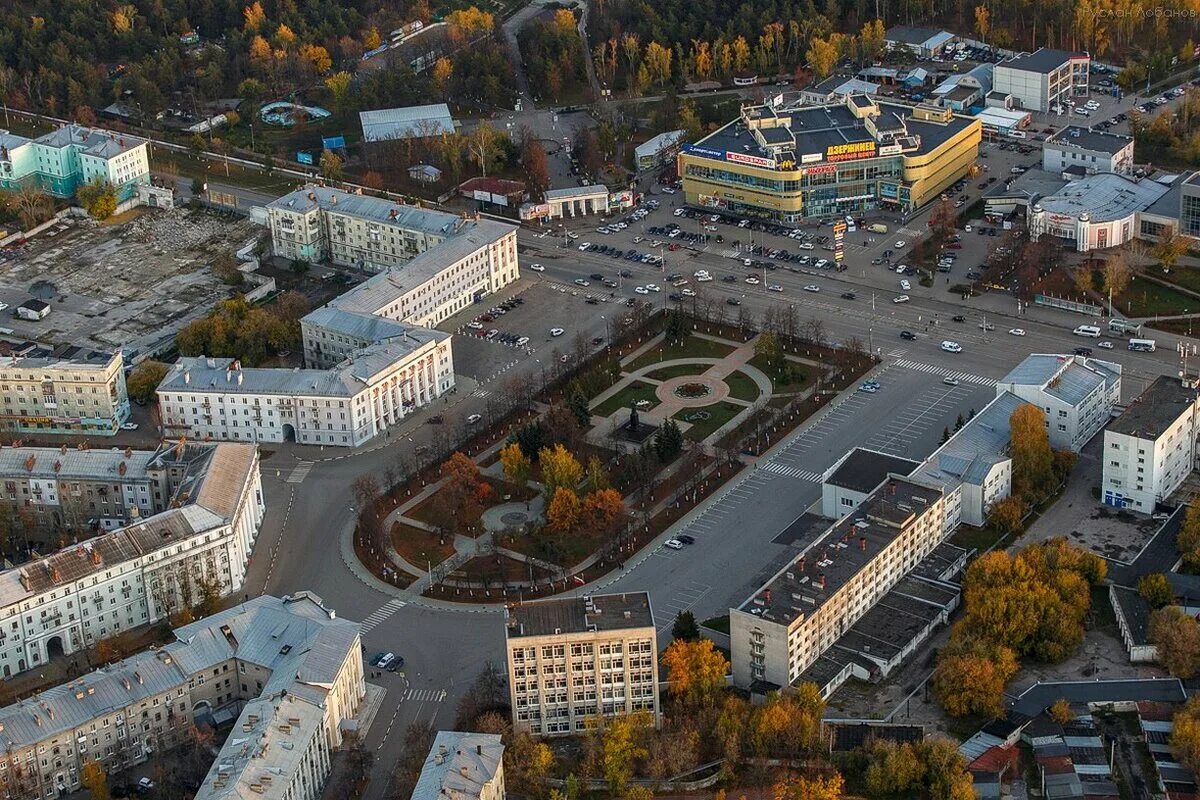 Площадь дзержинского фото дзержинск Отдых в Дзержинске Едем-в-Гости.ru - бронирование гостиниц, квартир, хостелов Дз