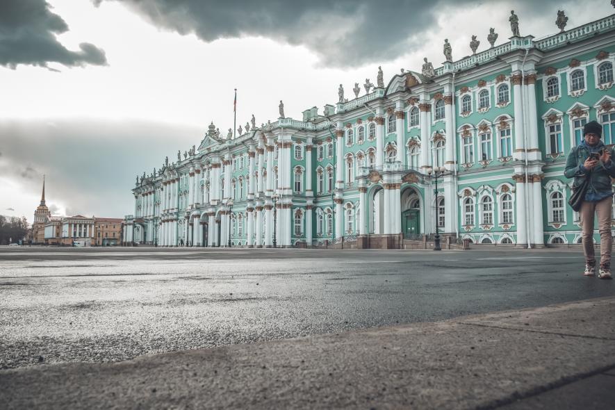 Площадь эрмитаж фото Эрмитаж территория