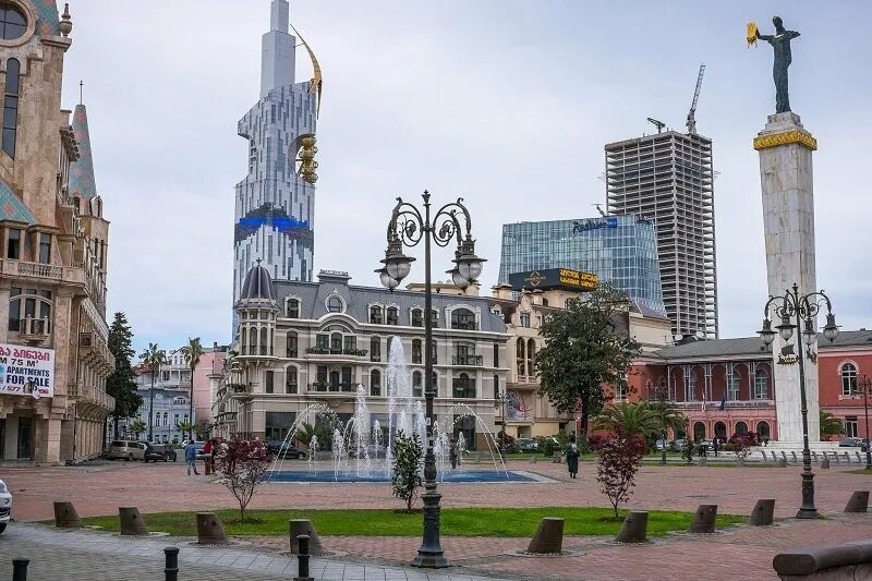Площадь европы батуми фото День города в Батуми перенесли на апрель Большая Азия