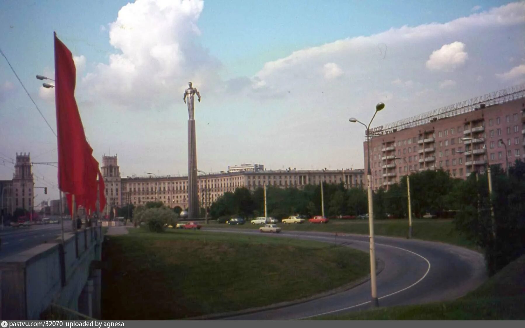 Площадь гагарина фото Площадь Гагарина