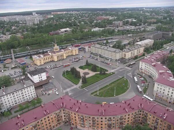 Площадь гагарина петрозаводск фото Walks with the director of the National Museum Mikhail Goldenberg continue on th