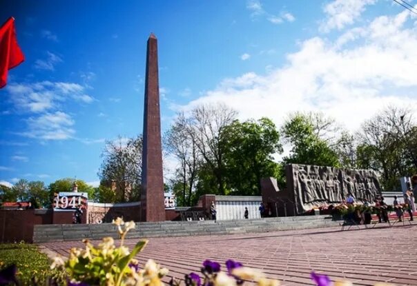 Площадь героев липецк фото В 1941 и 1942 годах Липецк был прифронтовым городом. В 1941-ом враг стоял всего 