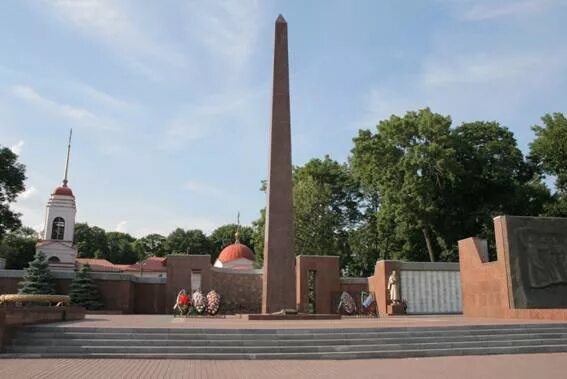 Площадь героев липецк фото Площадь Героев (Липецк) - Википедия