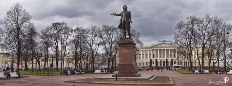 Площадь искусств фото Площадь Искусств Территория площади Искусств долгое время оставалась незастроенн