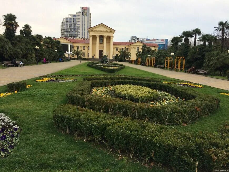 Площадь искусств в сочи фото Отели рядом с Площадь Искусств в Сочи - найдено 122 отеля.