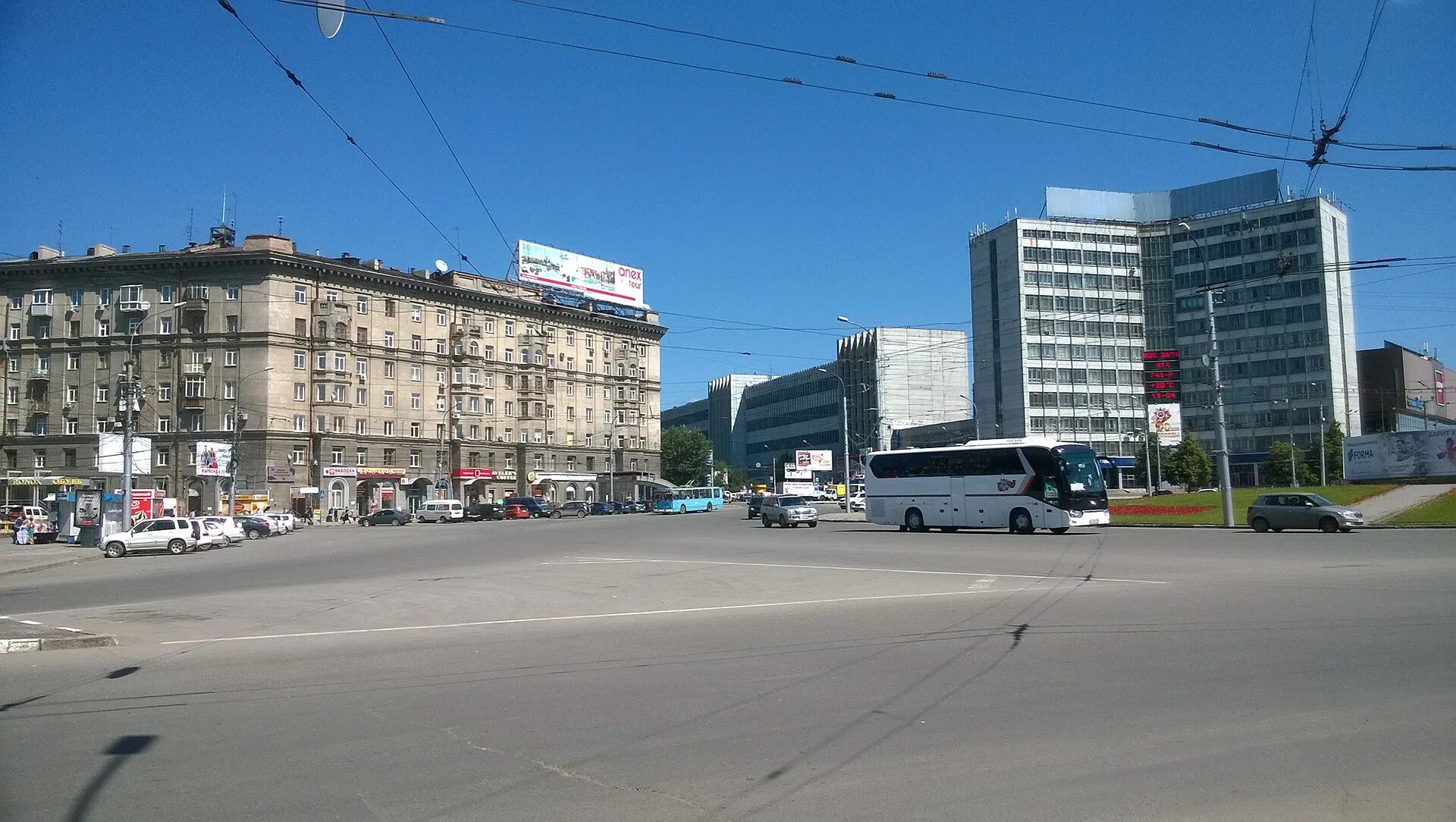 Площадь калинина новосибирск фото В Новосибирске заложили первый камень стелы о присвоении трудового звания ИА Кра
