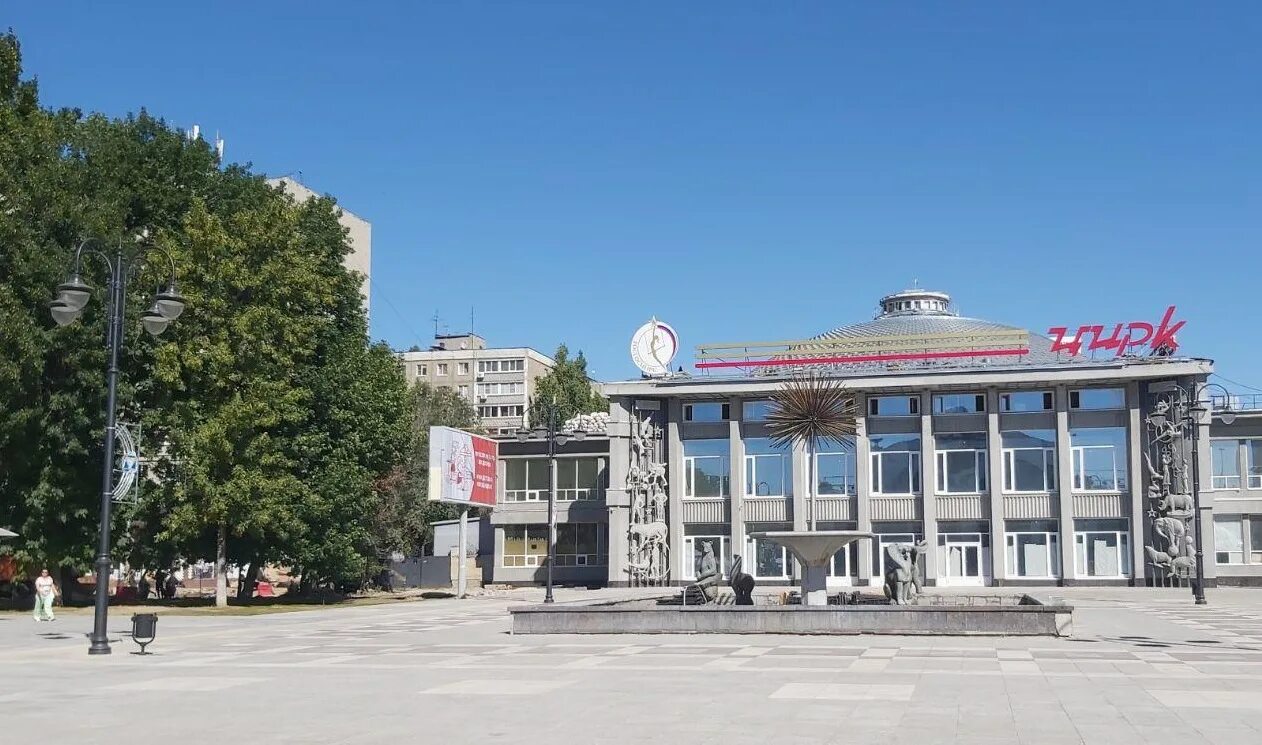Площадь кирова саратов фото Ремонт саратовского "Теремка" завершат к концу декабря: Яндекс.Новости
