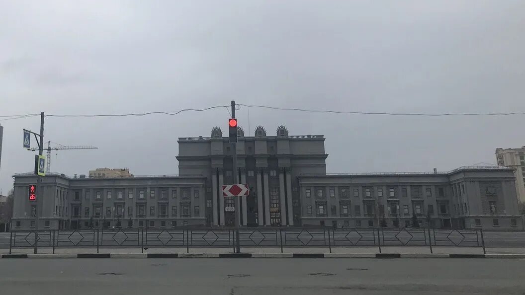Площадь куйбышева самара фото Двое жителей Самары устроили на площади Куйбышева дрифтинг на каршеринговом авто