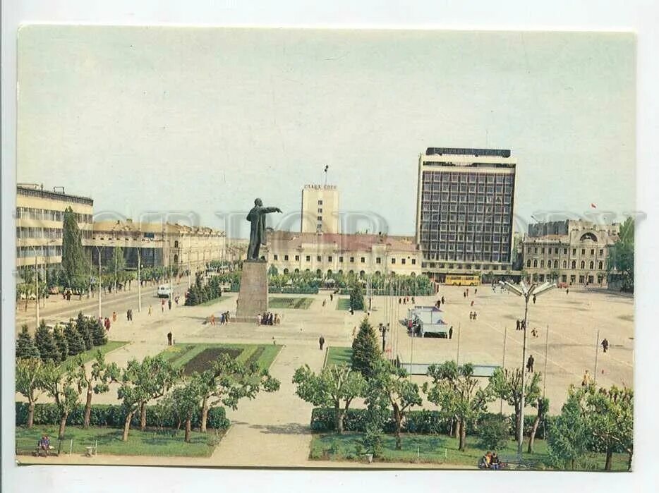 Площадь ленина 1 саратов фото 464150 1981 год Саратов Площадь Революции с памятником Ленина - покупайте на Auc