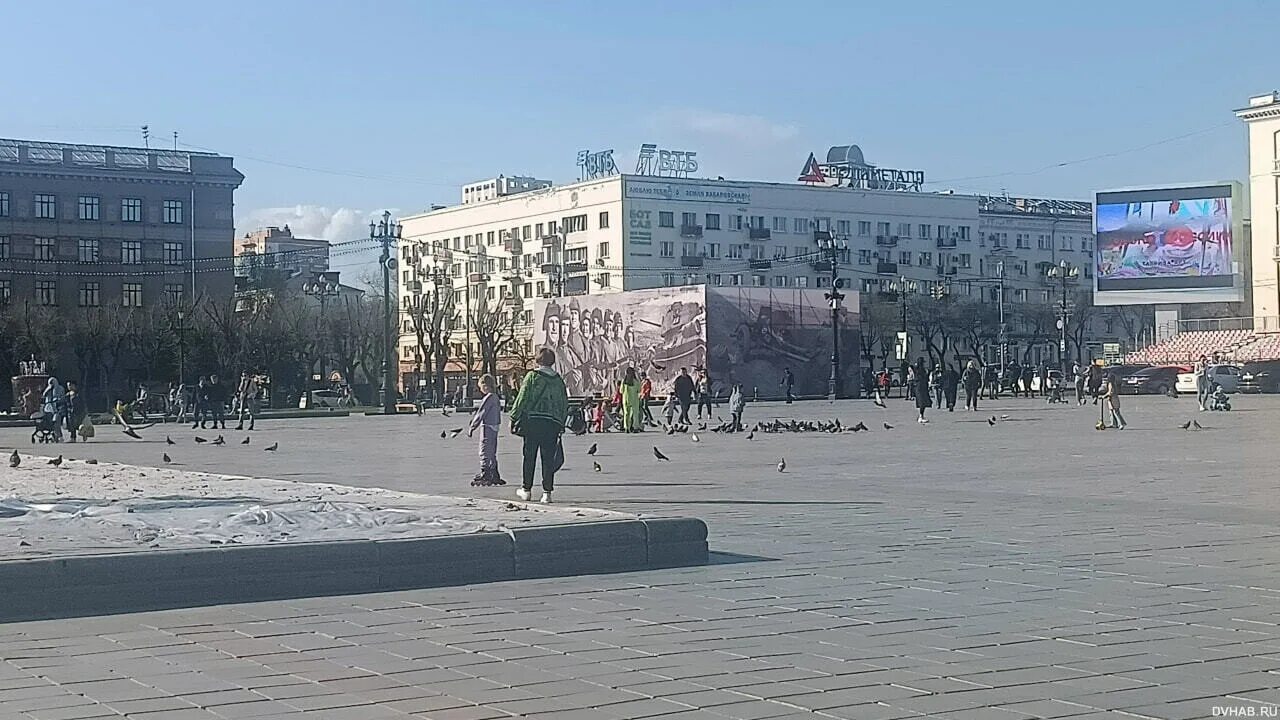 Площадь ленина фото Власти спрятали на праздник огромные "сараи" на площади Ленина (ФОТО; ВИДЕО) - Н