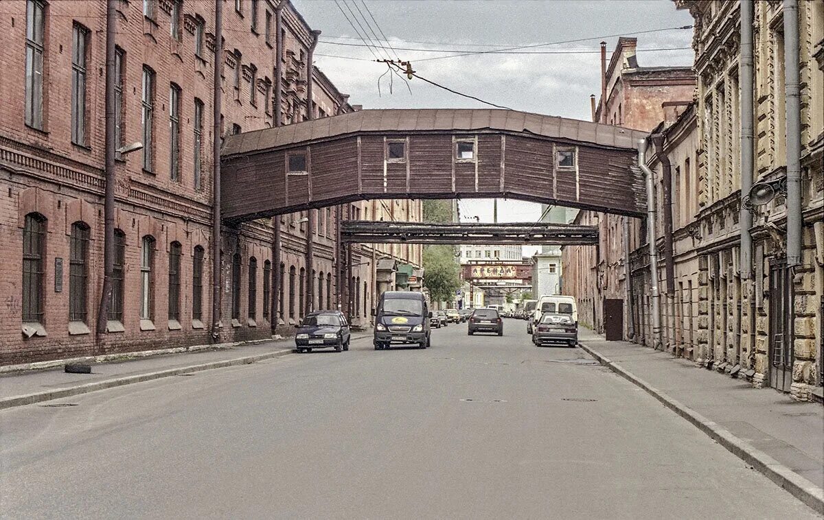 Площадь ленина кожевенная линия 34 фото Line with arch. A line not to be confused with any other. Near the mansion of me