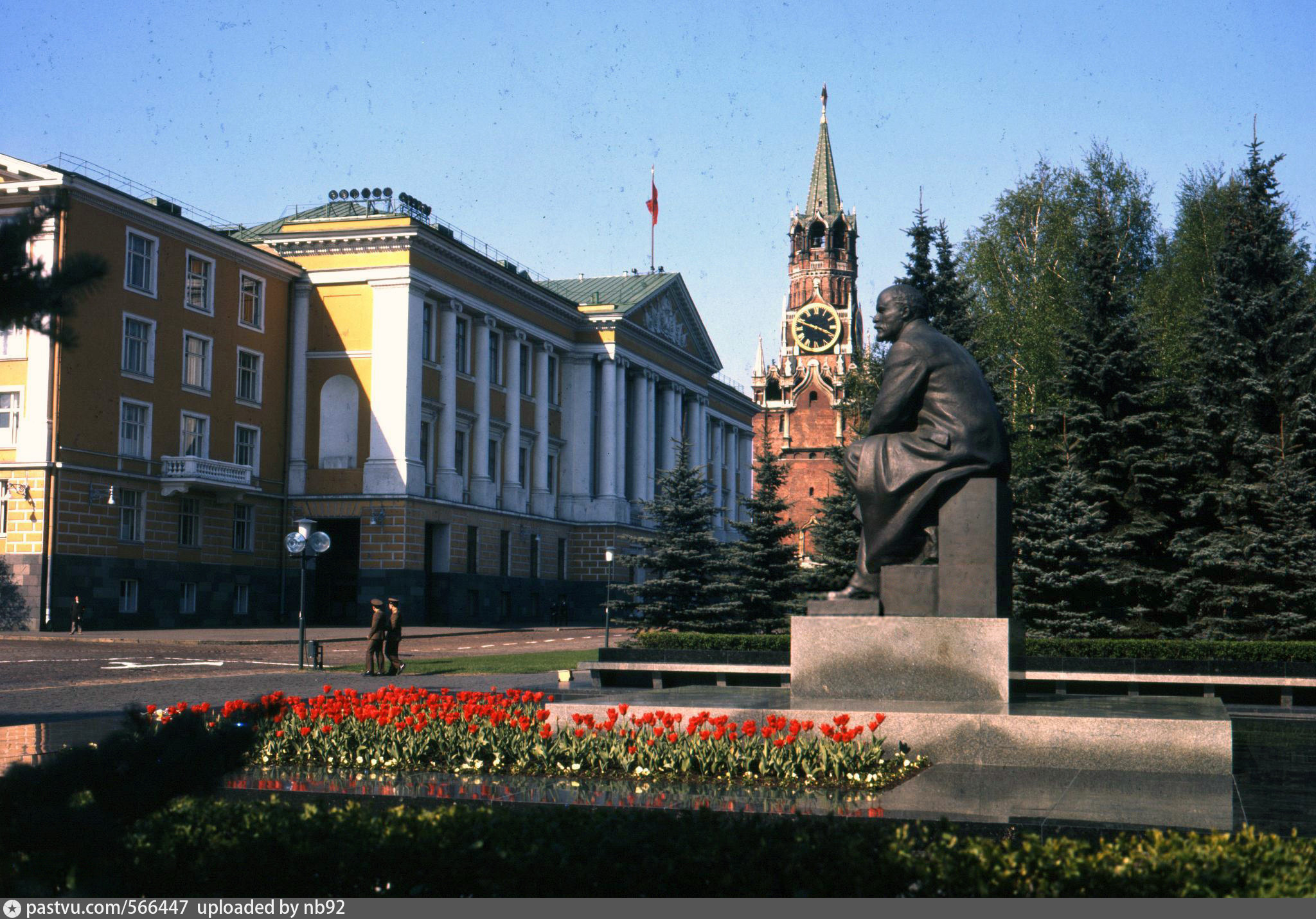 Площадь ленина москва фото Памятник Ленину в Кремле