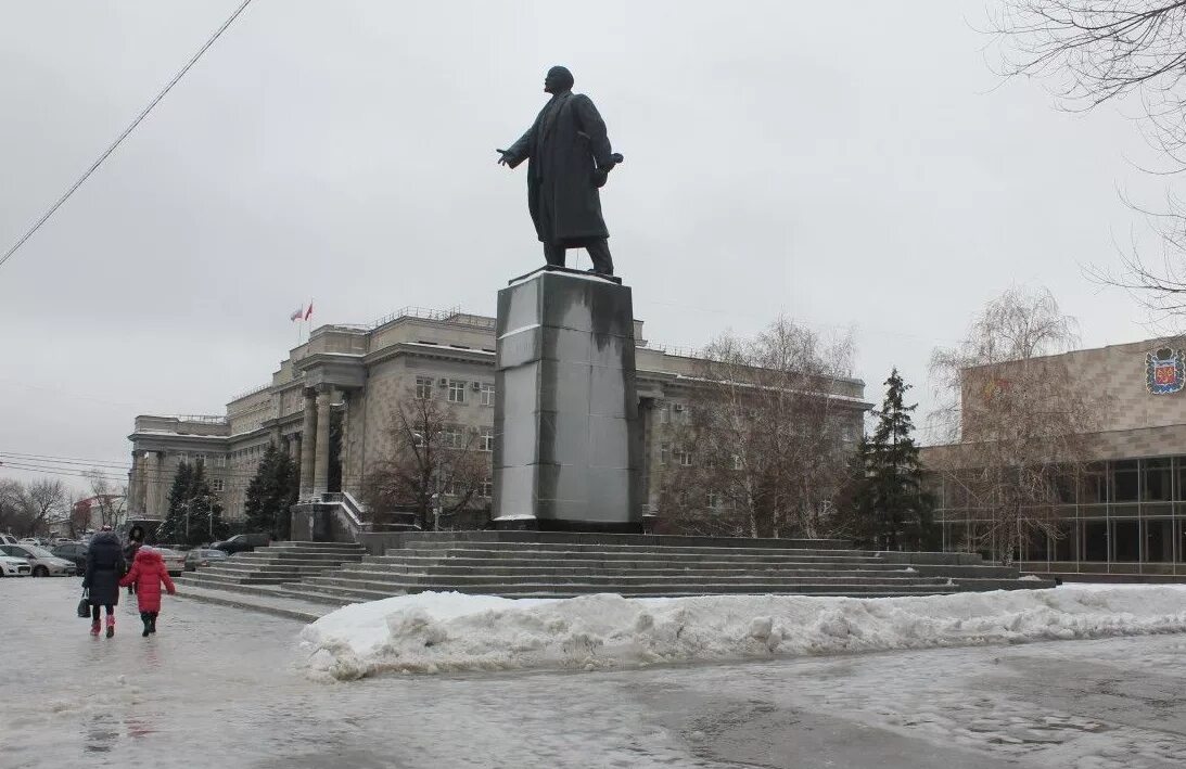 Площадь ленина оренбург фото Площадь Ленина в Оренбурге может стать полностью пешеходной - Новости - Уфа - UT