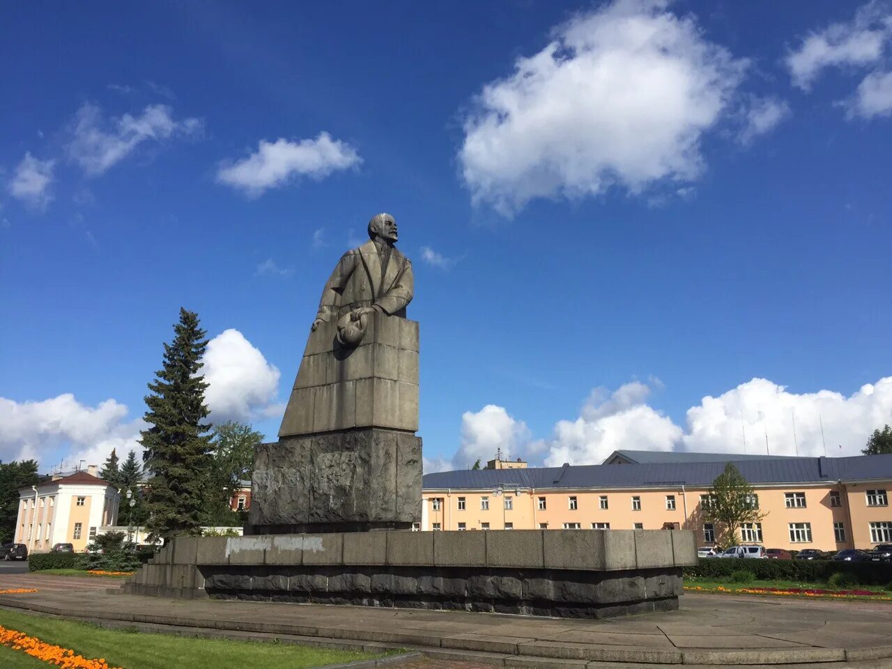 Площадь ленина петрозаводск фото Площадь Ленина - памятник архитектуры федерального значения в Петрозаводске, ист