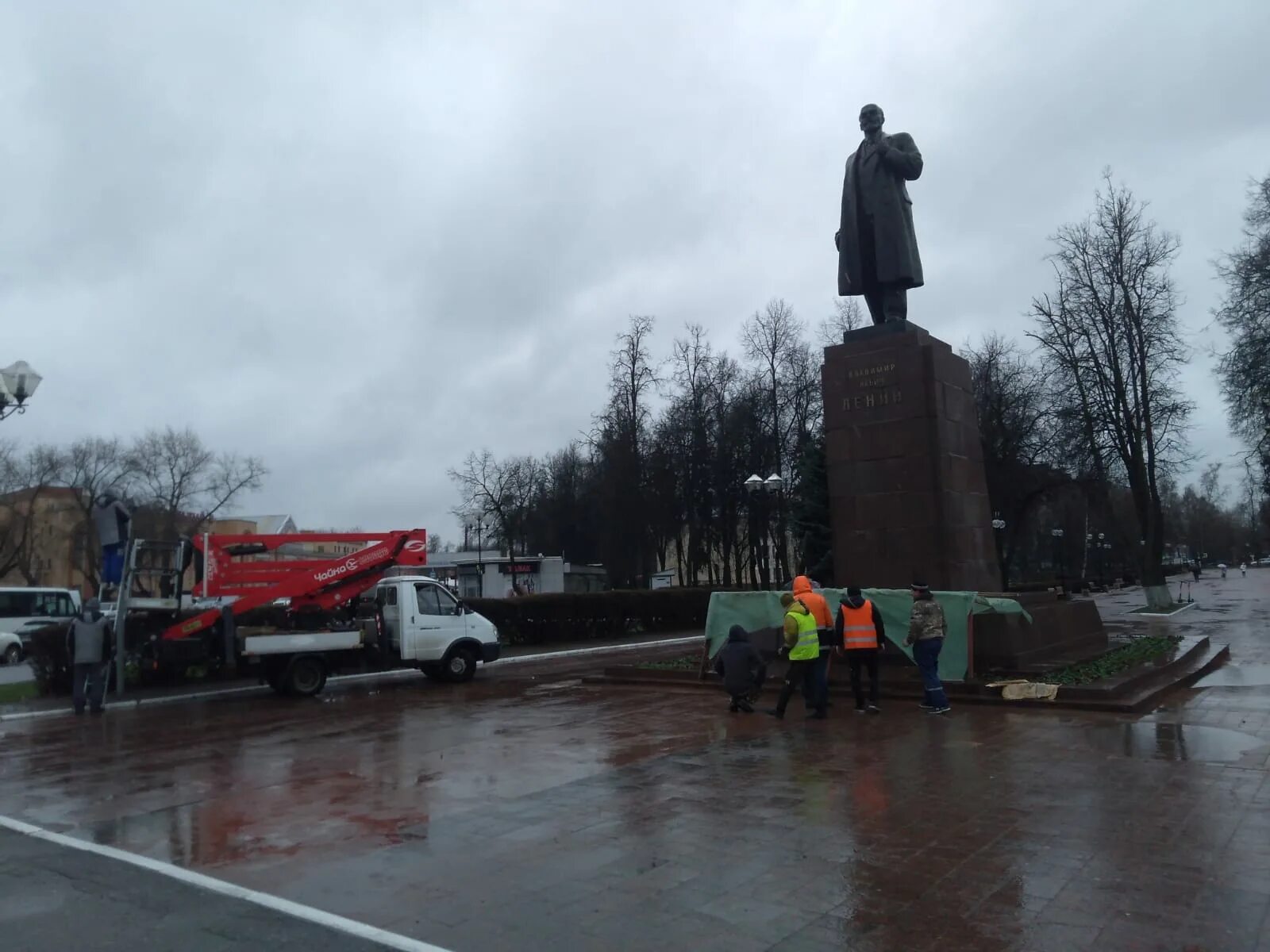 Площадь ленина подольск фото Памятник Ленину обновили на центральной площади Большого Подольска Администрация
