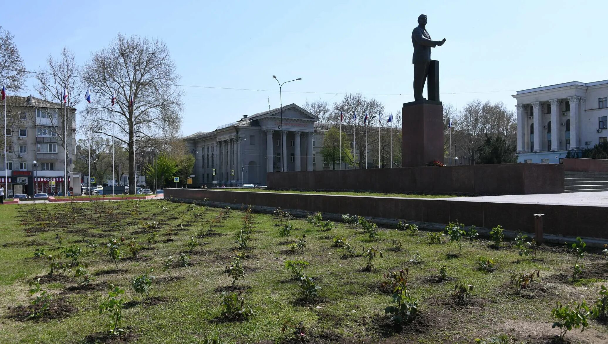 Площадь ленина симферополь фото Кто и за сколько облагородит площадь Ленина в Симферополе - РИА Новости Крым, 15