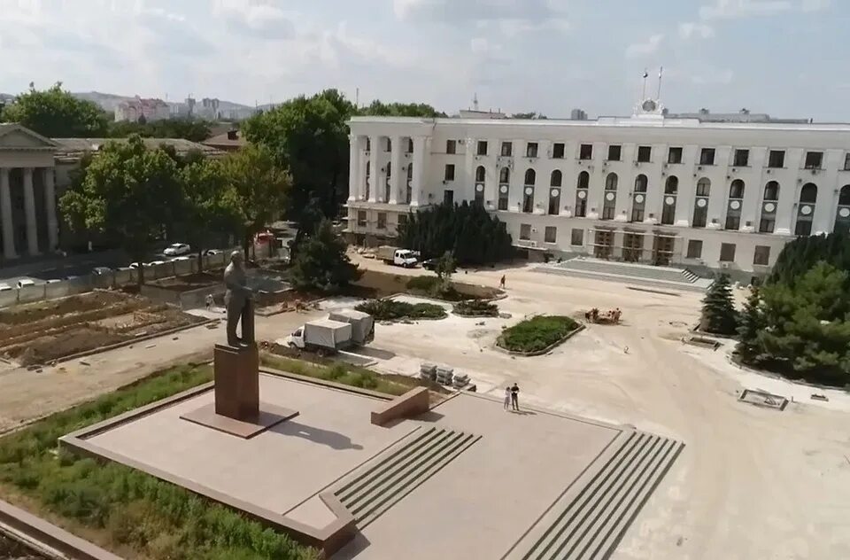 Площадь ленина симферополь фото Как проходит благоустройство площади имени Ленина в Симферополе - KP.RU