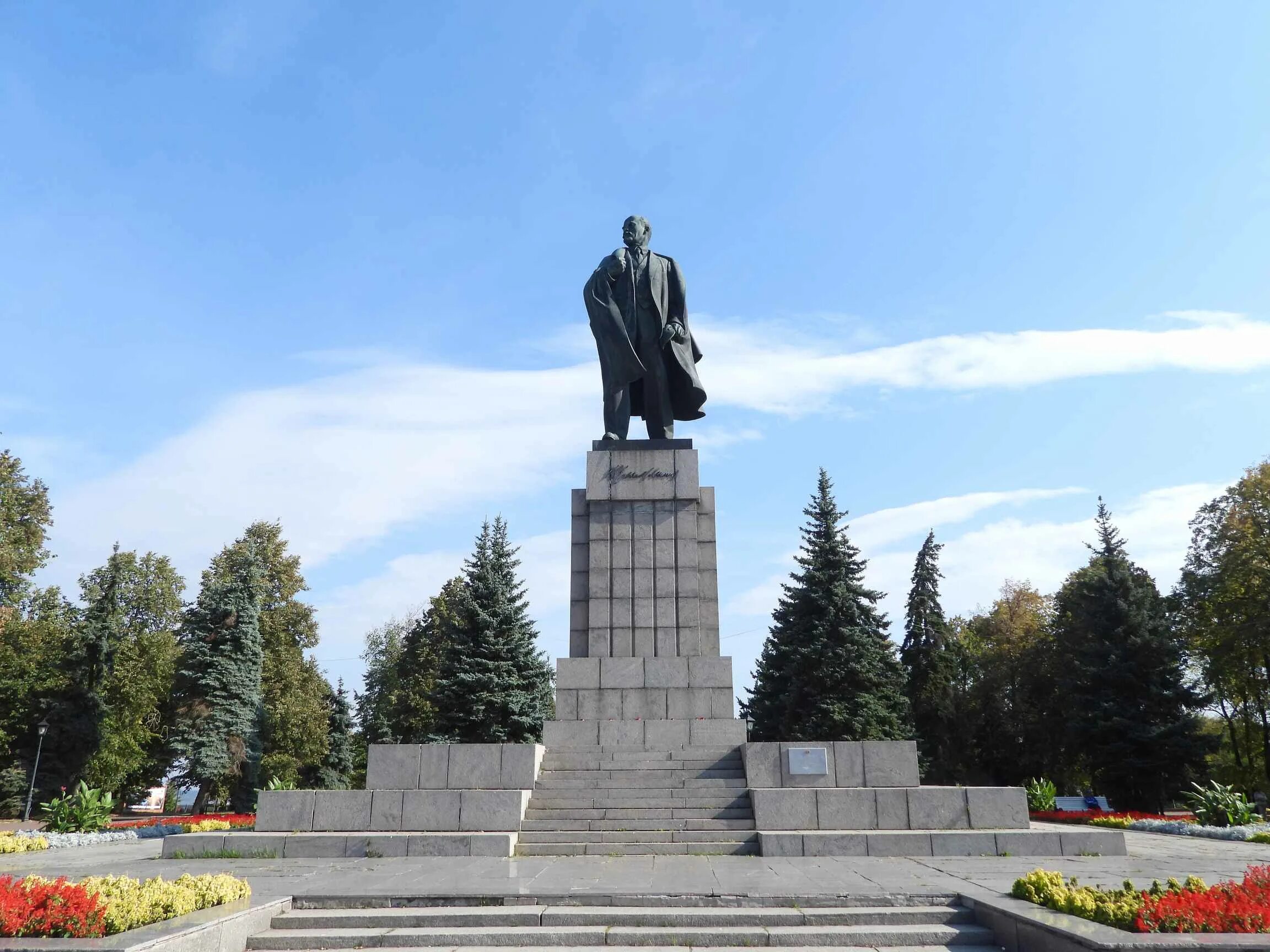 Площадь ленина ульяновск фото Фото: В.И. Ленин, памятник, мемориал, Ульяновск, Соборная площадь - Яндекс Карты