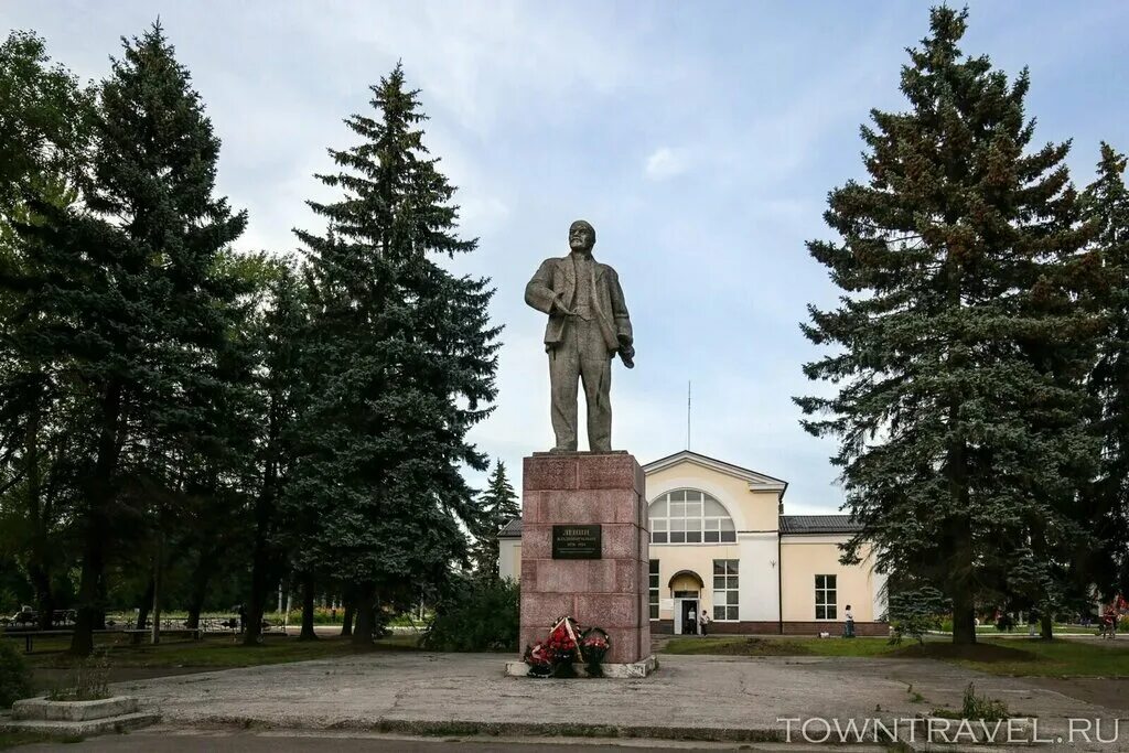 Площадь ленина великие луки фото В.И. Ленин, monument, memorial, Pskov Region, munitsipalnoye obrazovaniye Veliki